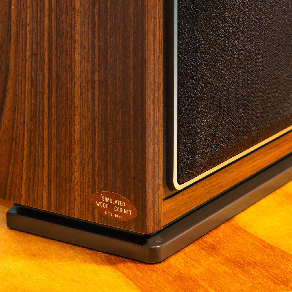 Vintage Sony ICF-9740W FM/AM 2-Band Radio | Mid Century Electronics