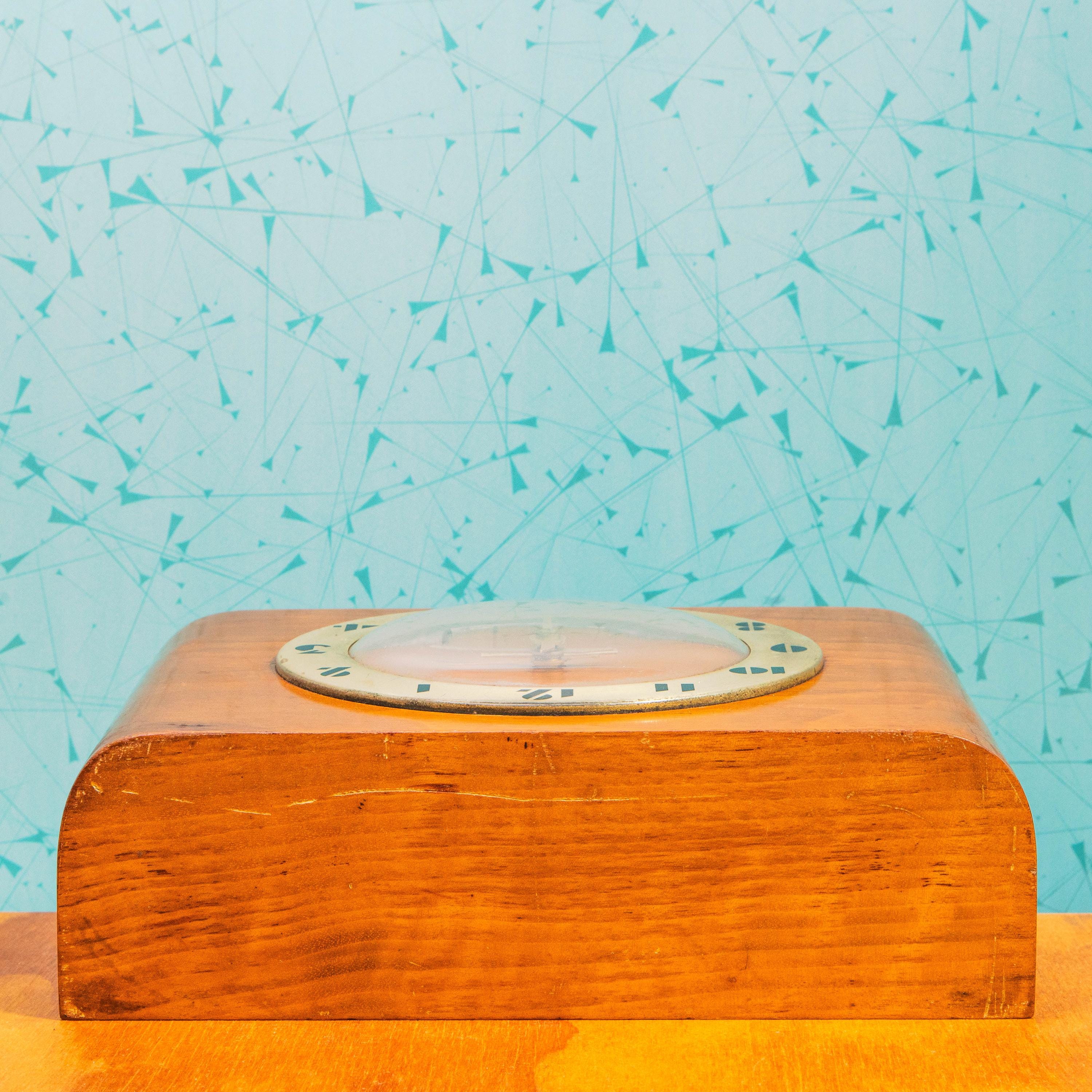 Vintage Seth Thomas 1560 Wooden Mantle Bubble Glass Plug-In Clock | Mid Century